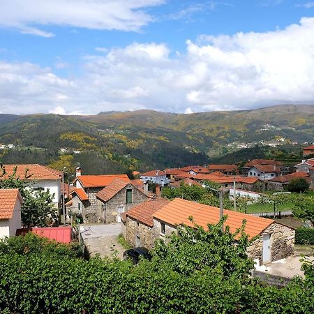 Casa Da Eira Velha Villa วาลดิกัมบรา ภายนอก รูปภาพ